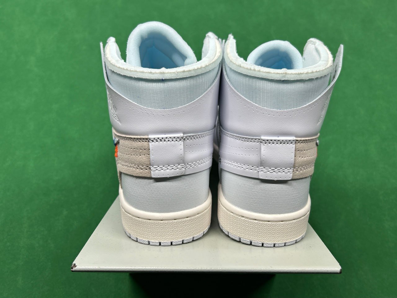 OFF-WHITE x Jordan Air Jordan 1 High The Ten Chicago