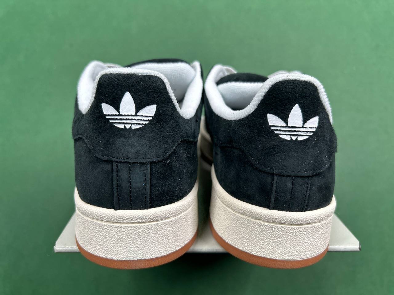ADIDAS CAMPUS 00s