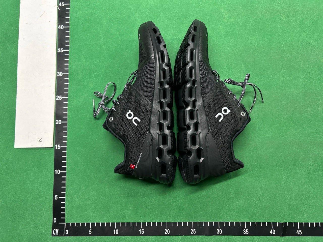 On cloud shoes   (30 CP)