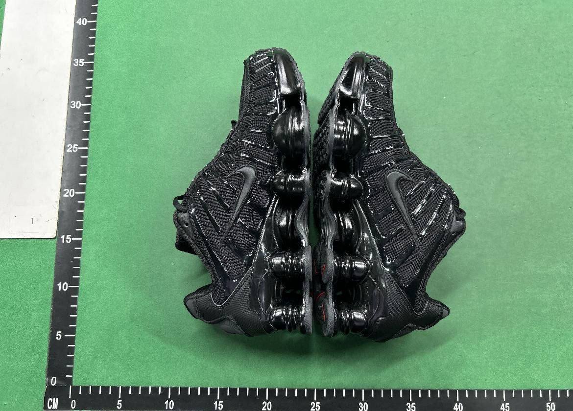 Article:nike shox tl