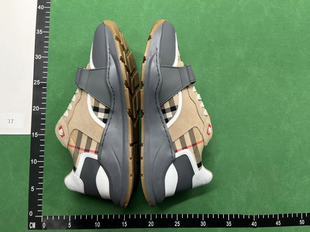  LV Trainer Shoes Louis vuitton Burberry sneakers