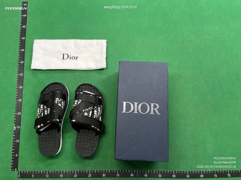 Dior Slide
