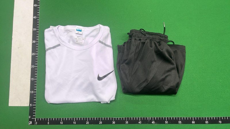 Nike  Suit  (Super low price sales) Limited quantityE