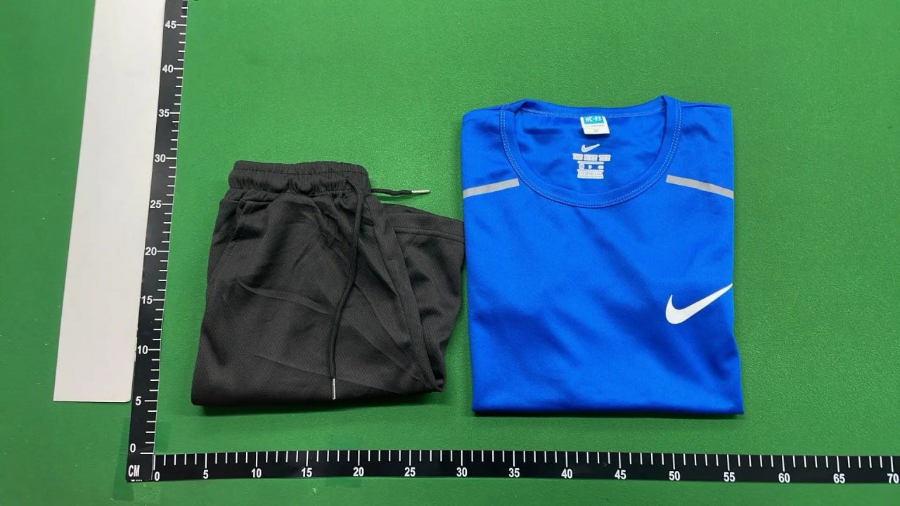 Nike  Suit  (Super low price sales) Limited quantityE