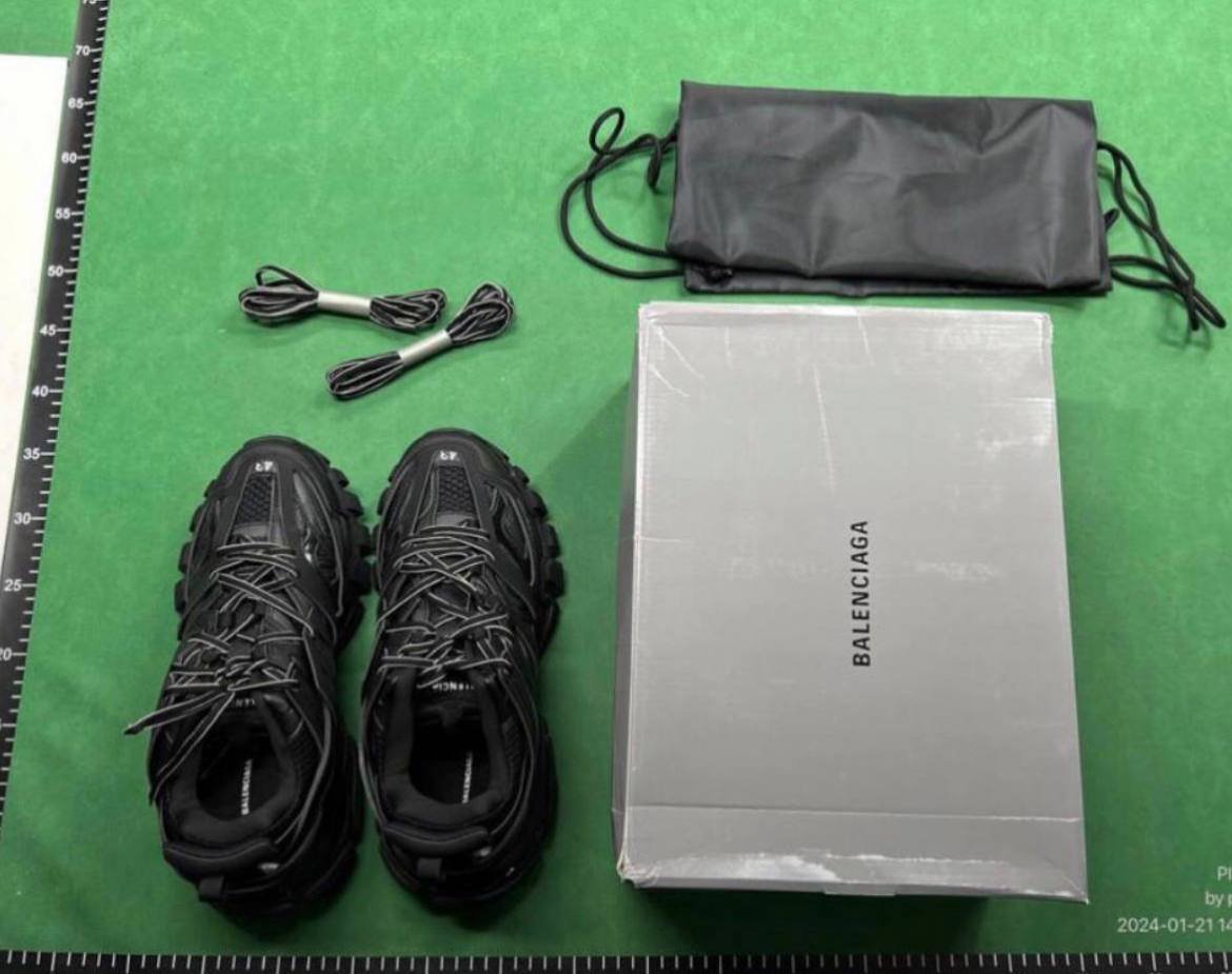  Balenciaga track led