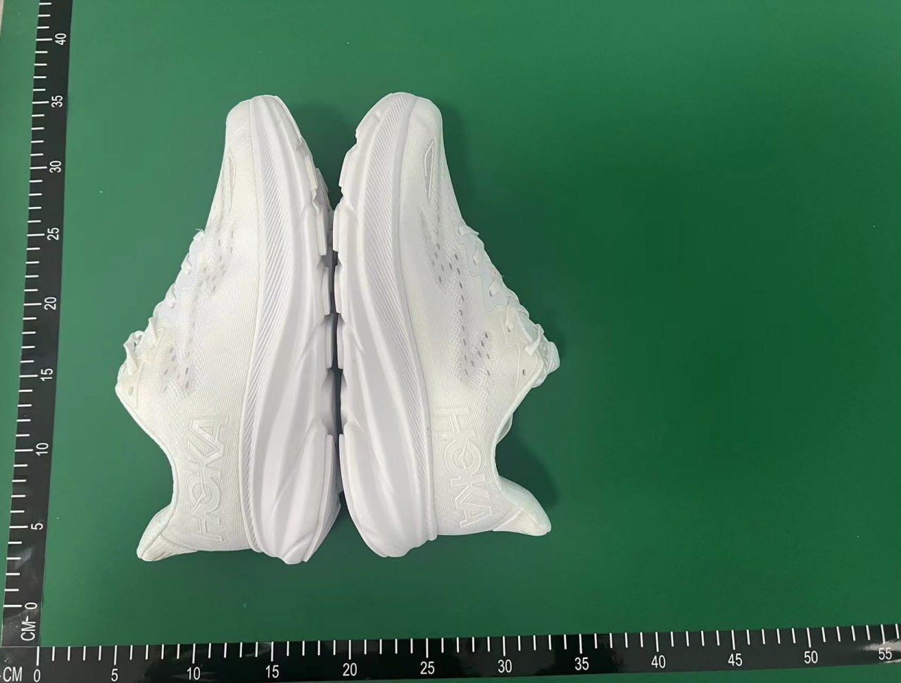  Hoka shoes（31 STYLE OG）