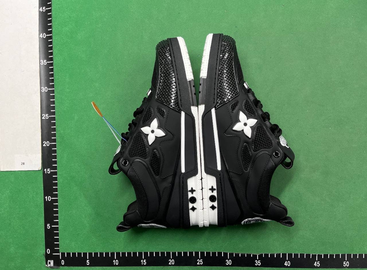  Louis vuitton sneakers LV Trainer  ( 40 colors )