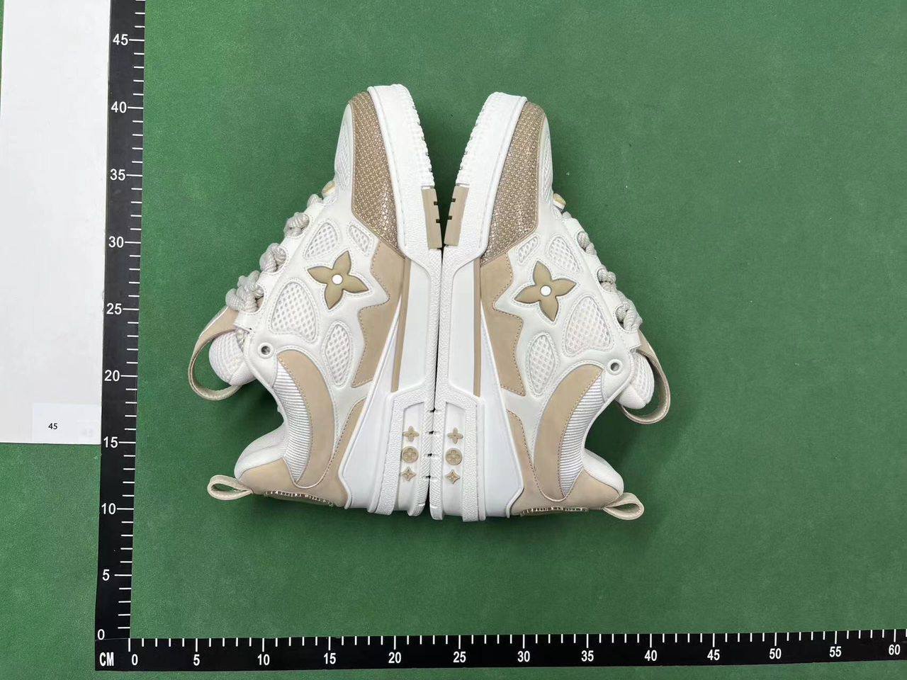  Louis vuitton sneakers LV Trainer  ( 40 colors )