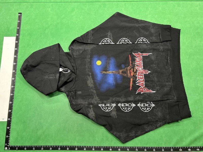 Balenciaga hoodie  !