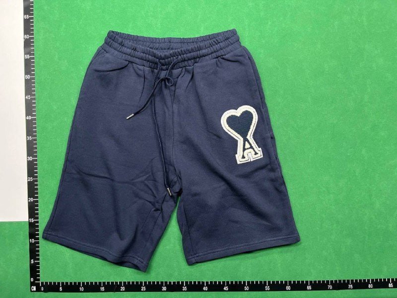 Ami shorts   (28 CP)