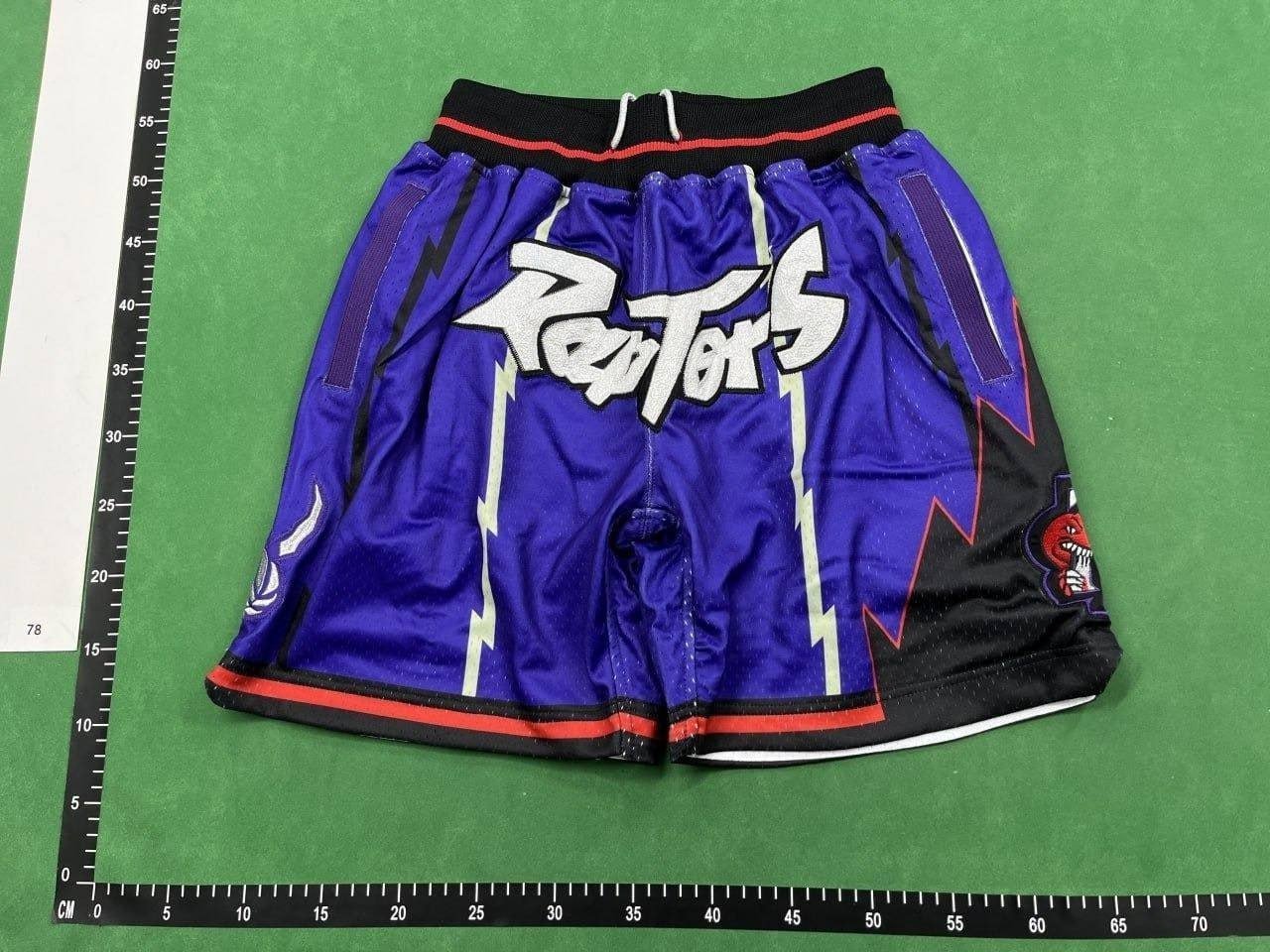 Basketball shorts  (40 CP)