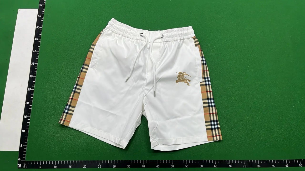 Burberry shorts （35+）