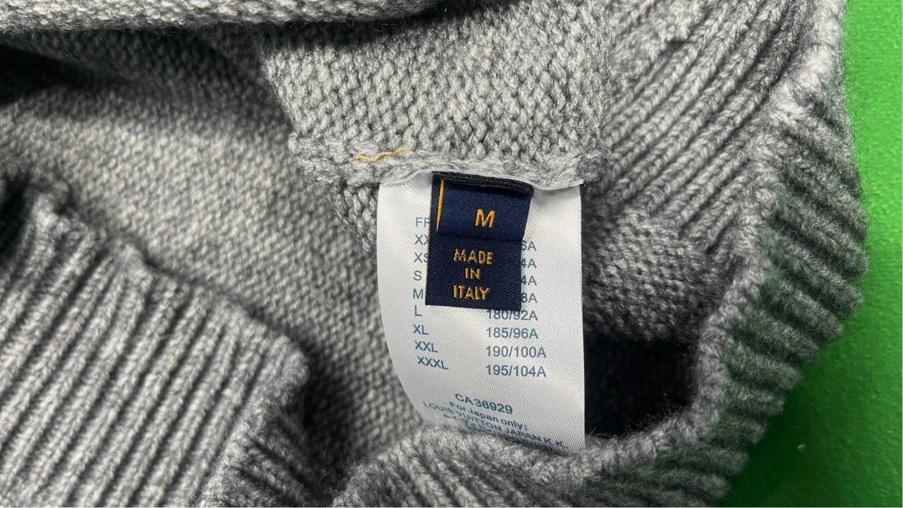 LV sweater