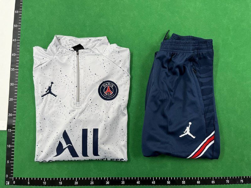 Football suit and jacket   (40 CP)