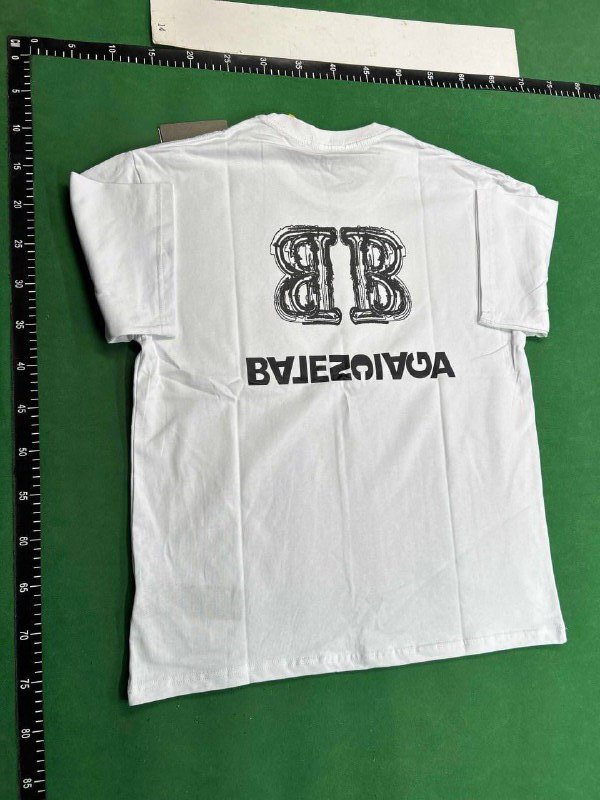  Balenciaga T-shirt