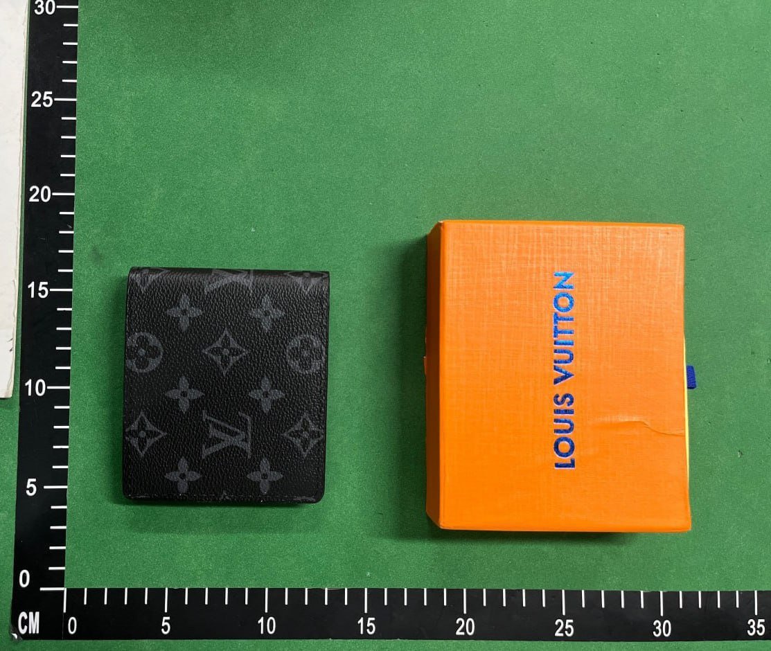 LV Louis Vuitton Wallet 
