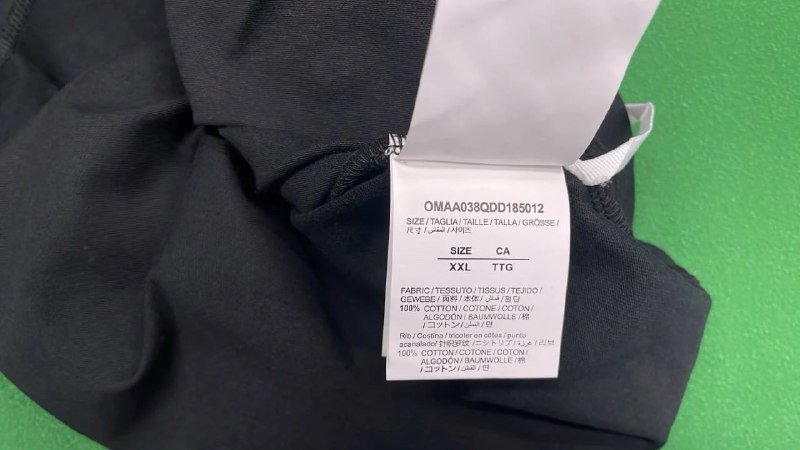 Off-White T-shirt TEE