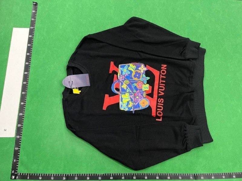 Louis Vuitton sweatshirt