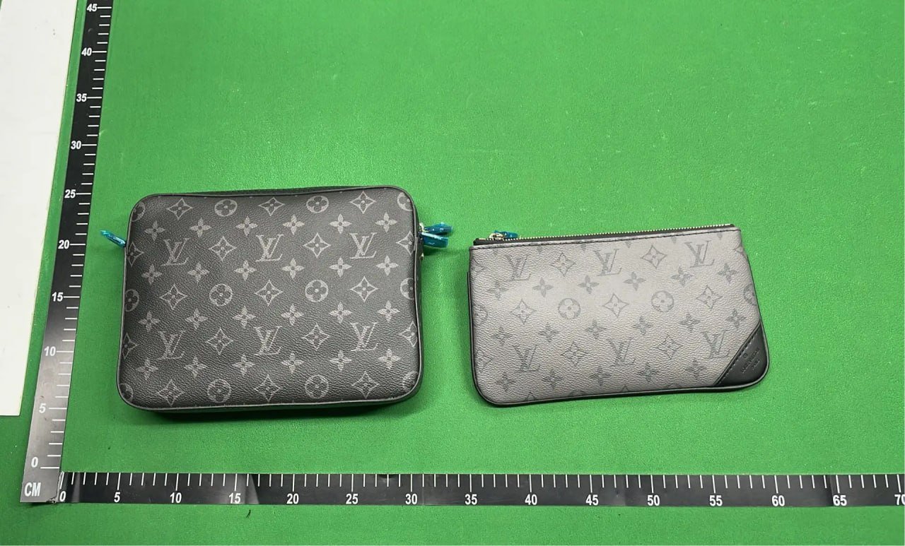  Louis Vuitton Trio Shoulder Bag