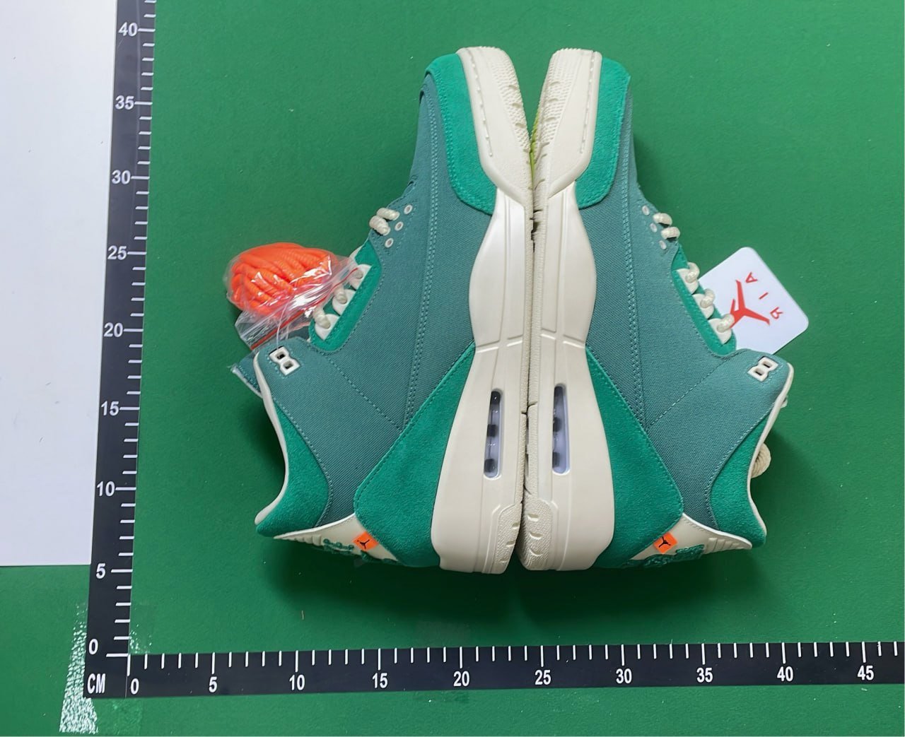 Nike Air Jordan 3 Retro